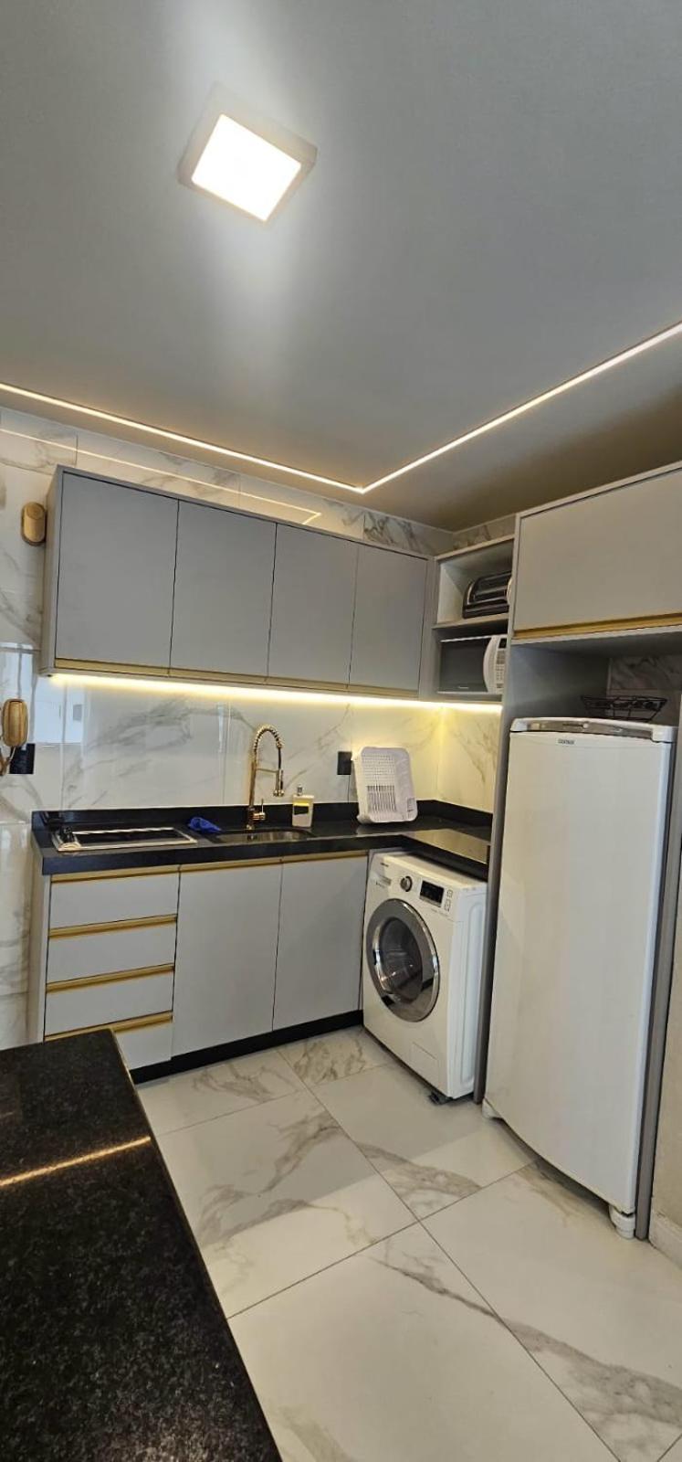 Apto Dos Famosos Na Quadra Mar De Baln Camboriu Apartamento