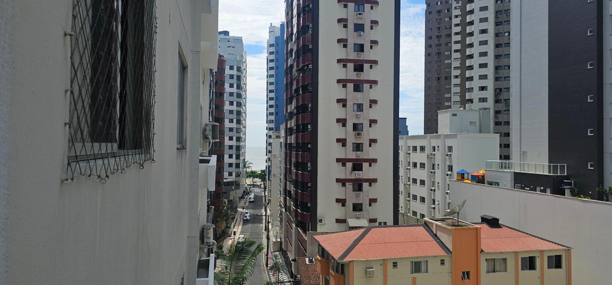 Apto Dos Famosos Na Quadra Mar De Baln Camboriu Balneario Camboriu